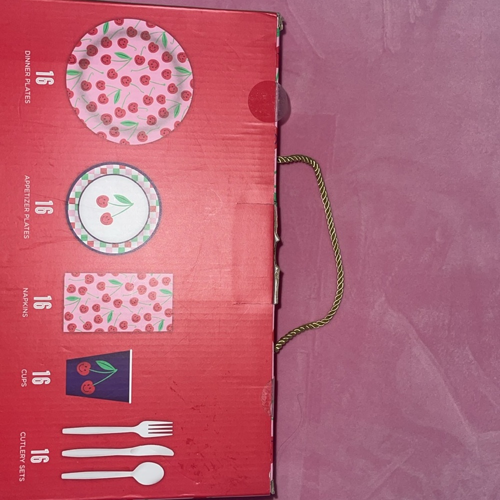 UMI Paper Tableware - Picture 3 of 3